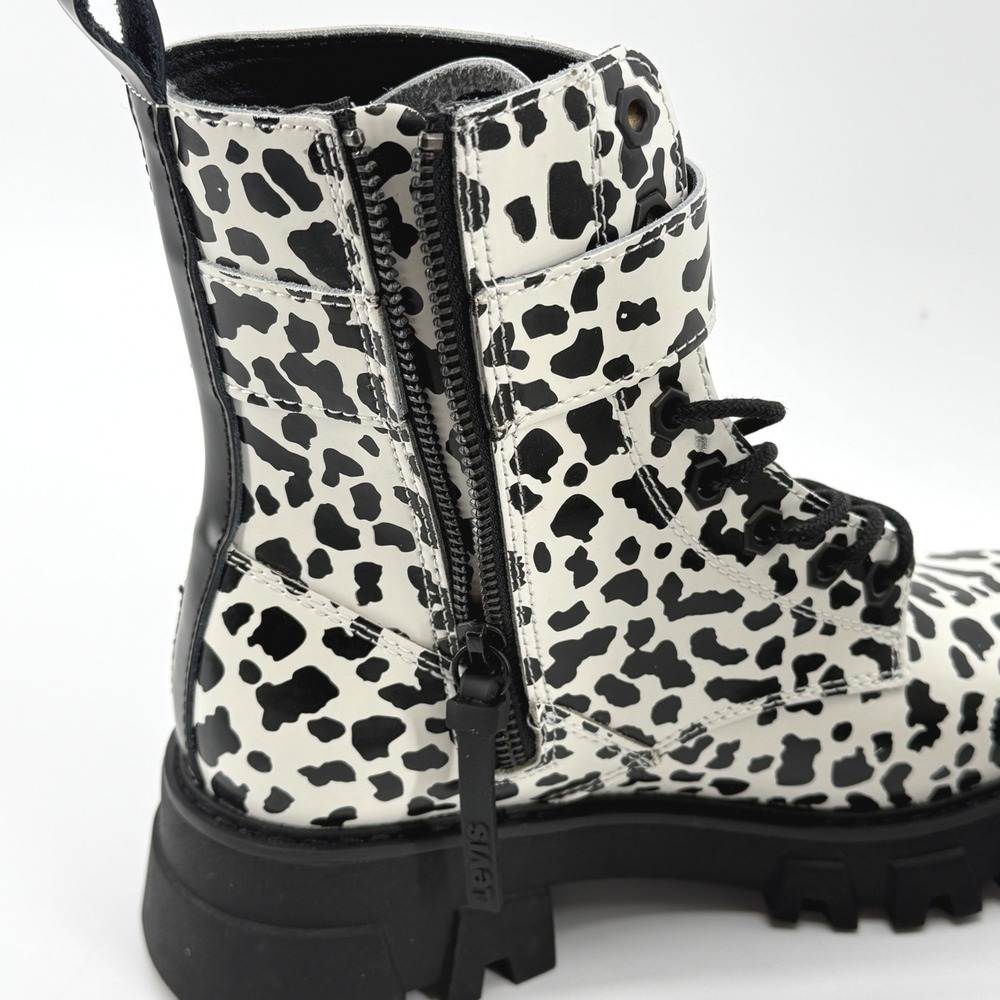 Levis Womens Giselle- Leopard Print Combat Lace Up Boots Shoes‎ Black Cream NEW - Picture 11 of 16